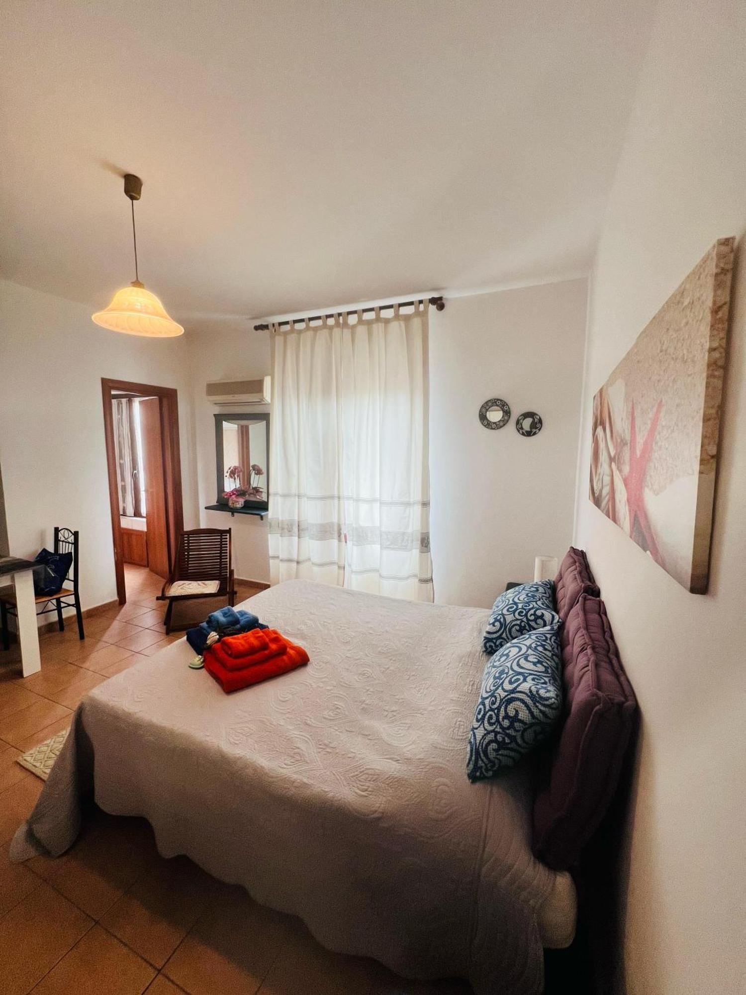 Bed And Breakfast Le Petunie Bari Sardo Exterior photo