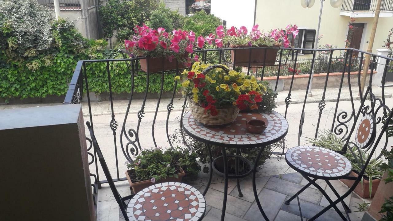 Bed And Breakfast Le Petunie Bari Sardo Exterior photo